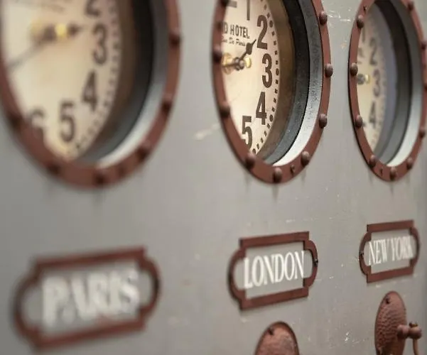 招待所 The White House 索菲亞