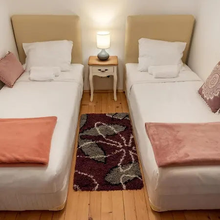 Gasthof The White House