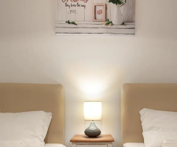 Pensión The White House