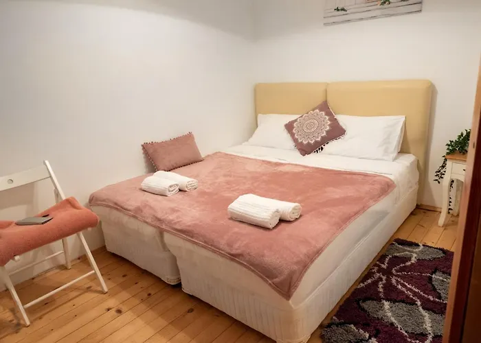 The White House Pensión