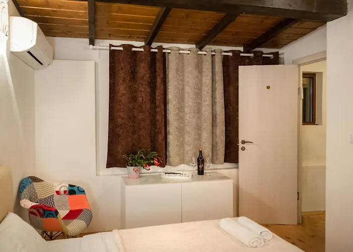 Pensión The White House *