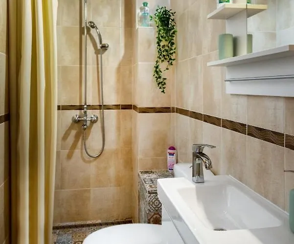 The White House Pensión