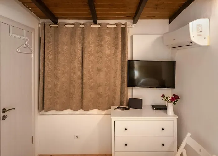 Pensión The White House