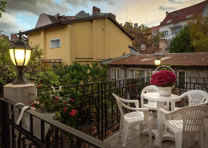 Pensión The White House